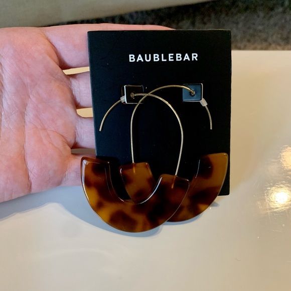 BaubleBar Tortoise Earrings- New - Picture 4 of 5